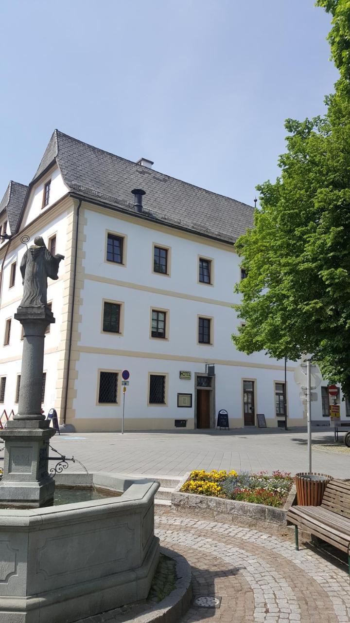Stiftshotel Garsten Steyr Eksteriør billede
